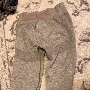 Full length gym shark leggings